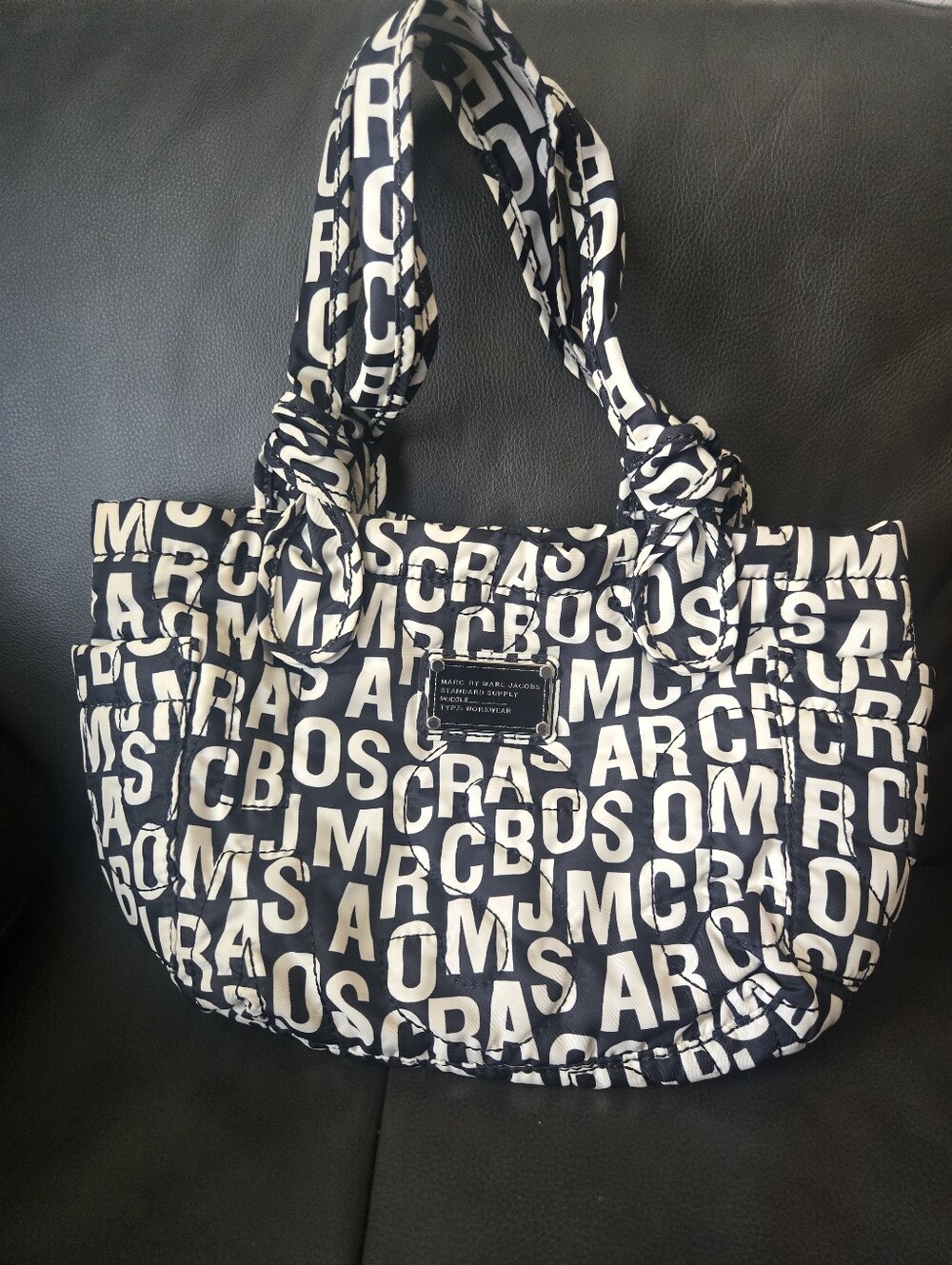 Marc by Marc Jacobs Black and White Logo-Print Knotted Handle Tote